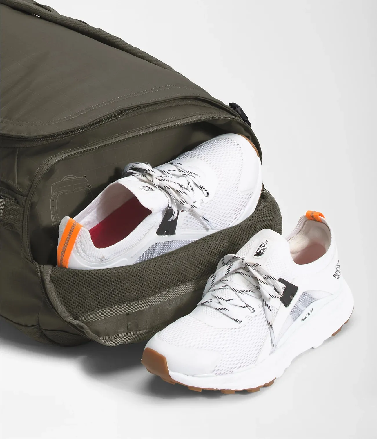 Base Camp Voyager - 32L - NF0A52RR - Past Season