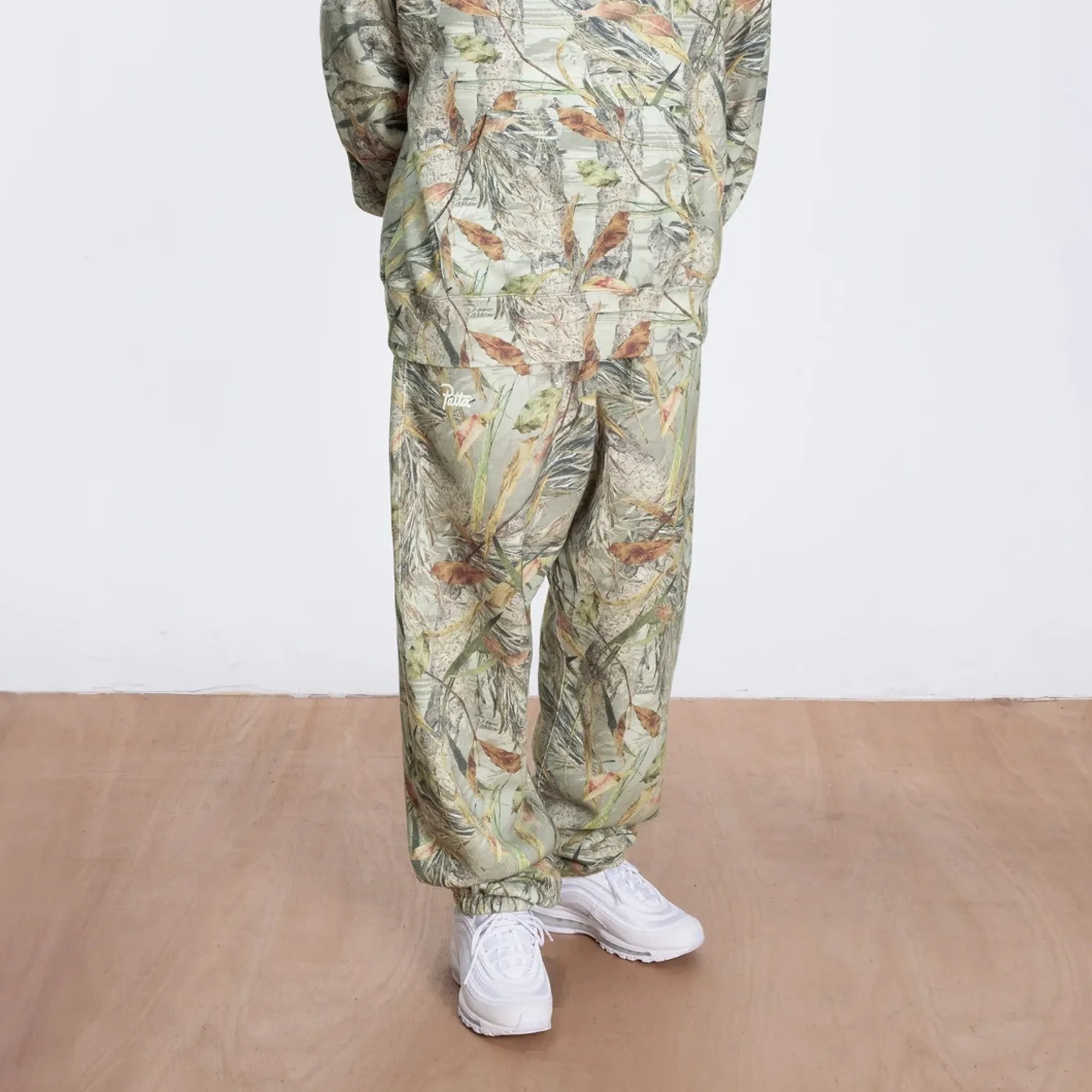 Patta Nature Print Classic Jogging Pants (SF)